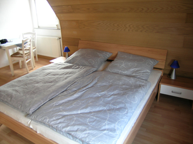 Zimmer 1 mit Badewanne